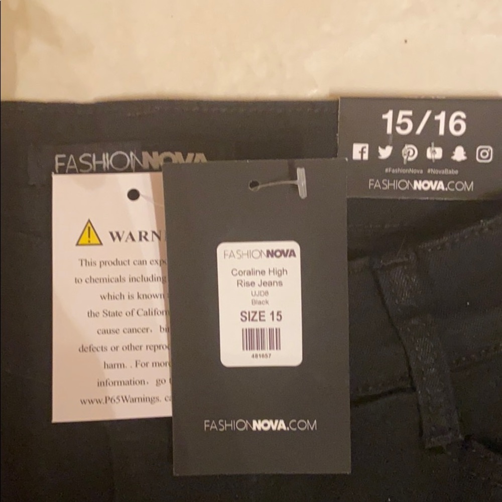 Jeans - Picture 4 of 4